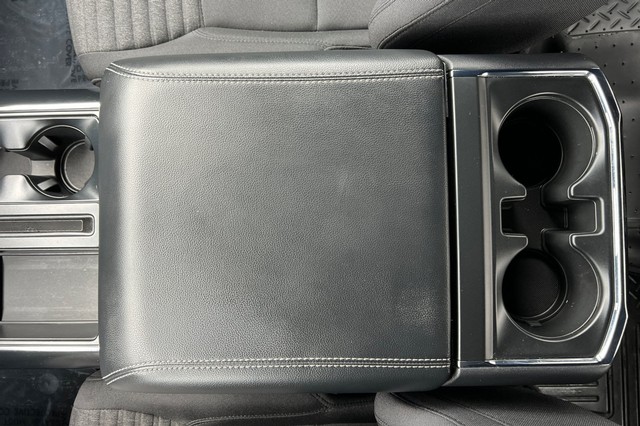 Ford F-150 Vehicle Full-screen Gallery Image 31