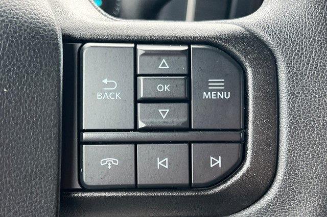 Ford F-150 Vehicle Full-screen Gallery Image 36