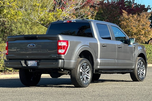 Ford F-150 Vehicle Full-screen Gallery Image 03