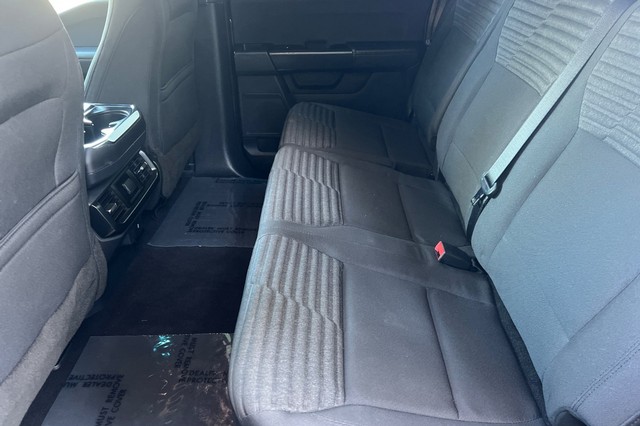 Ford F-150 Vehicle Full-screen Gallery Image 14