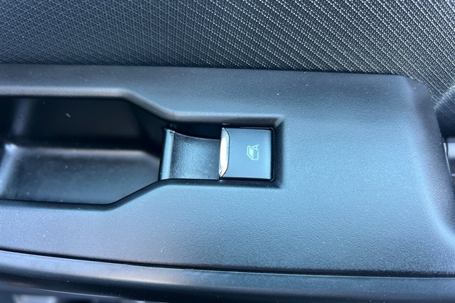 Ford F-150 Vehicle Full-screen Gallery Image 20