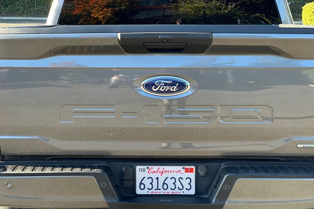 Ford F-150 Vehicle Full-screen Gallery Image 47