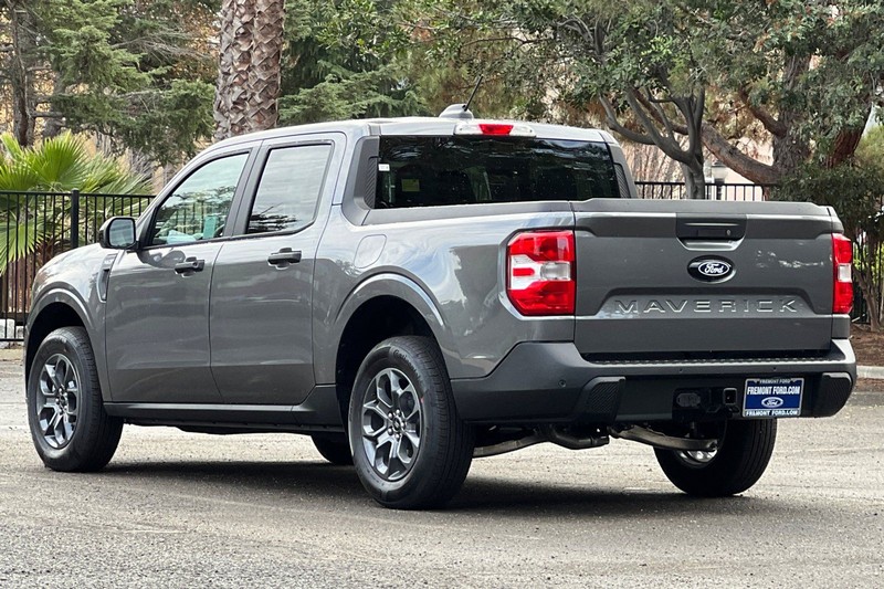 Ford Maverick Vehicle Full-screen Gallery Image 05