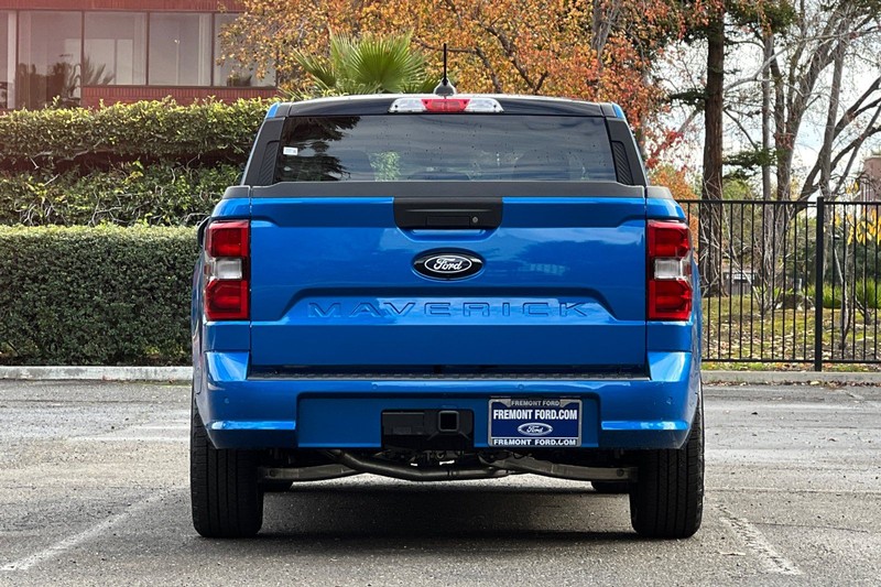 Ford Maverick Vehicle Full-screen Gallery Image 04