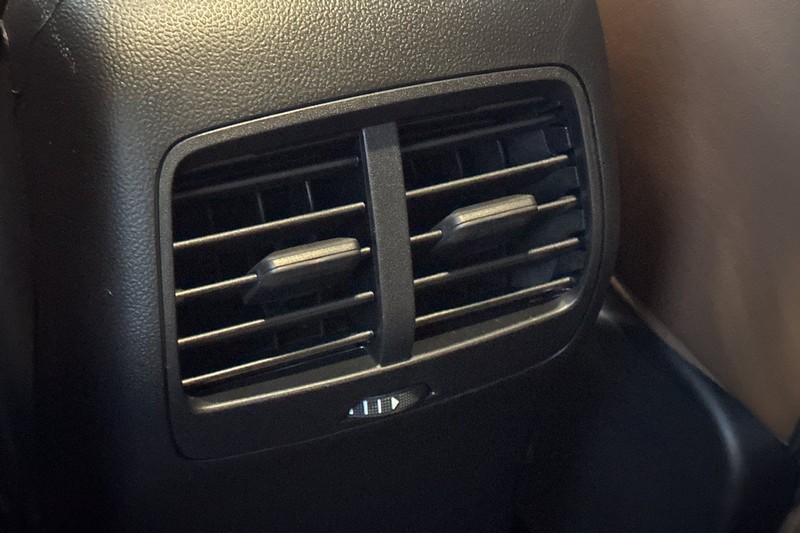 Ford Bronco Sport Vehicle Full-screen Gallery Image 13