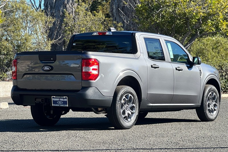 Ford Maverick Vehicle Full-screen Gallery Image 03