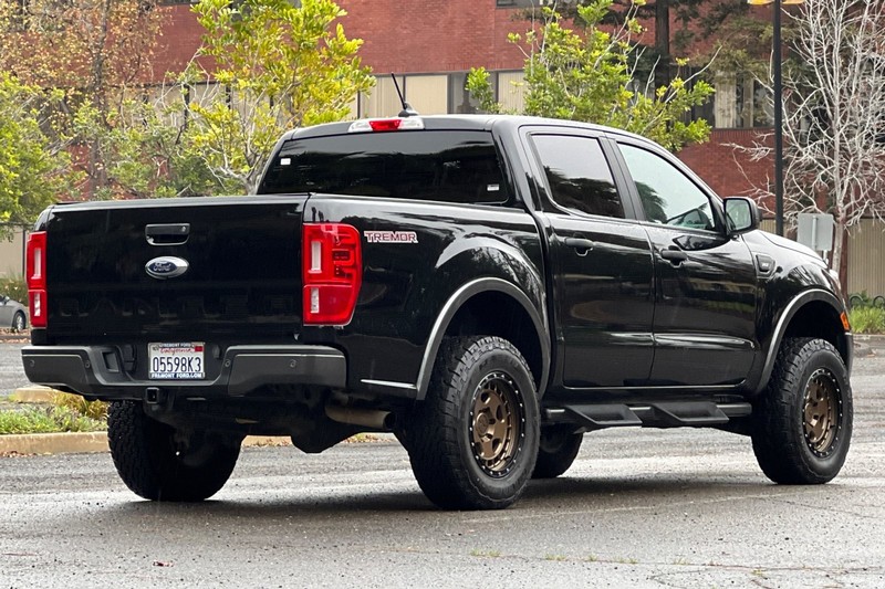 Ford Ranger Vehicle Full-screen Gallery Image 03