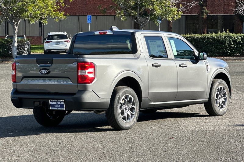 Ford Maverick Vehicle Full-screen Gallery Image 03