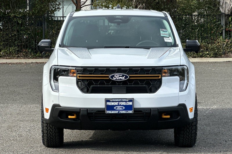 Ford Maverick Vehicle Full-screen Gallery Image 08