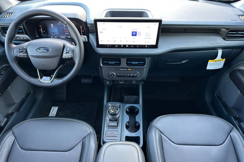 Ford Maverick Vehicle Full-screen Gallery Image 14