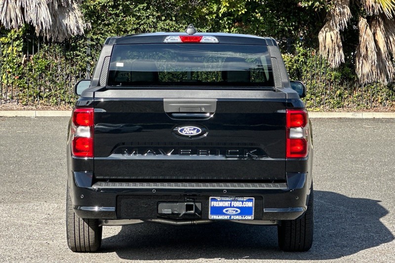 Ford Maverick Vehicle Full-screen Gallery Image 04