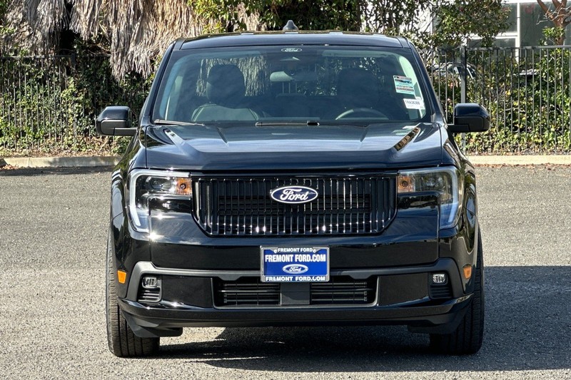 Ford Maverick Vehicle Full-screen Gallery Image 08