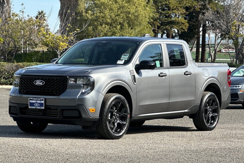 Ford Maverick Vehicle Full-screen Gallery Image 07