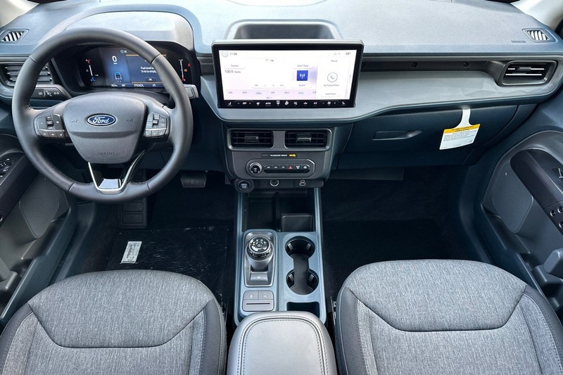 Ford Maverick Vehicle Full-screen Gallery Image 14