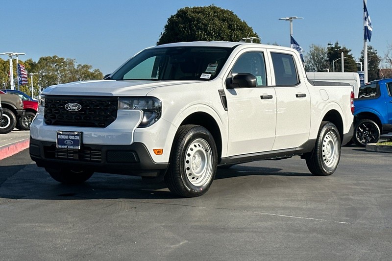 Ford Maverick Vehicle Full-screen Gallery Image 07