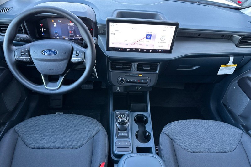 Ford Maverick Vehicle Full-screen Gallery Image 14