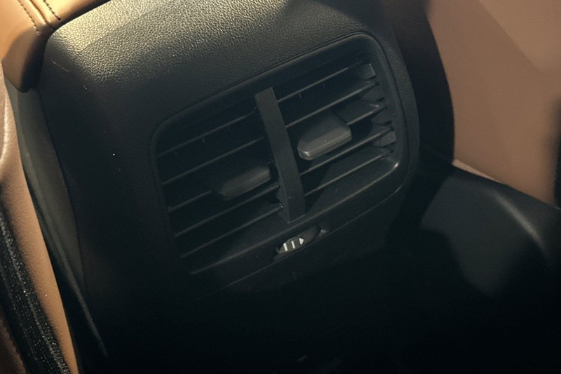 Ford Bronco Sport Vehicle Full-screen Gallery Image 13