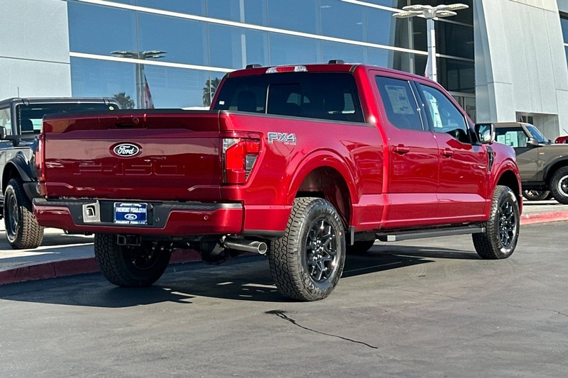 Ford F-150 Vehicle Full-screen Gallery Image 03