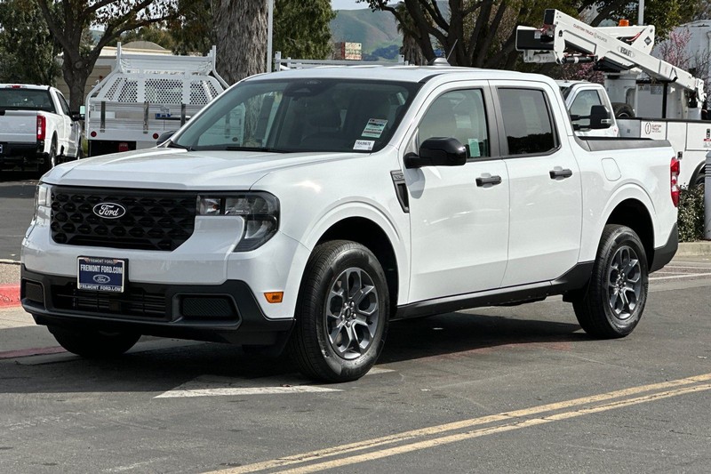 Ford Maverick Vehicle Full-screen Gallery Image 07