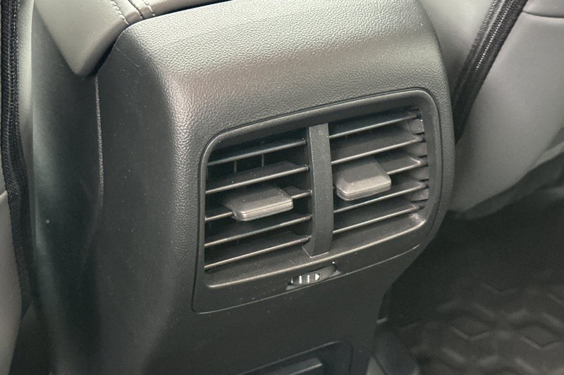 Ford Bronco Sport Vehicle Full-screen Gallery Image 13