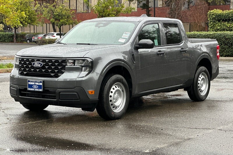 Ford Maverick Vehicle Full-screen Gallery Image 07