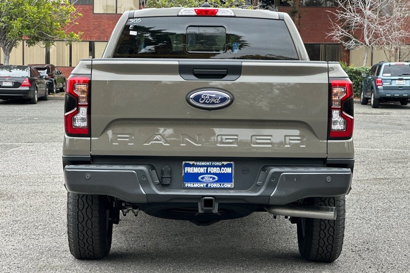 Ford Ranger Vehicle Full-screen Gallery Image 04