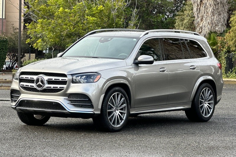 Mercedes-Benz GLS Vehicle Full-screen Gallery Image 07