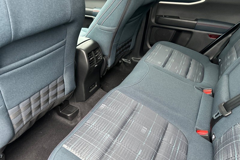 Ford Bronco Sport Vehicle Full-screen Gallery Image 12