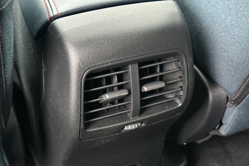 Ford Bronco Sport Vehicle Full-screen Gallery Image 13