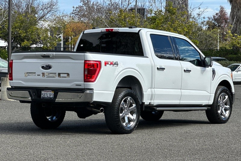 Ford F-150 Vehicle Full-screen Gallery Image 03