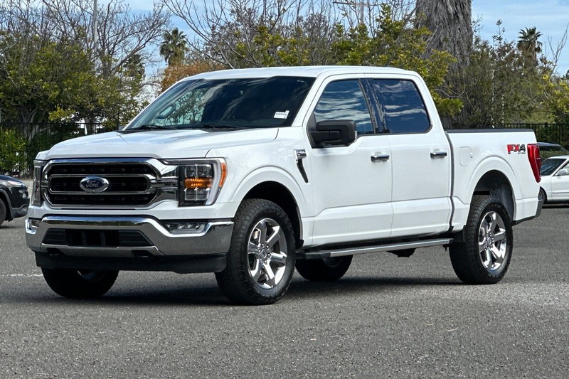 Ford F-150 Vehicle Full-screen Gallery Image 07