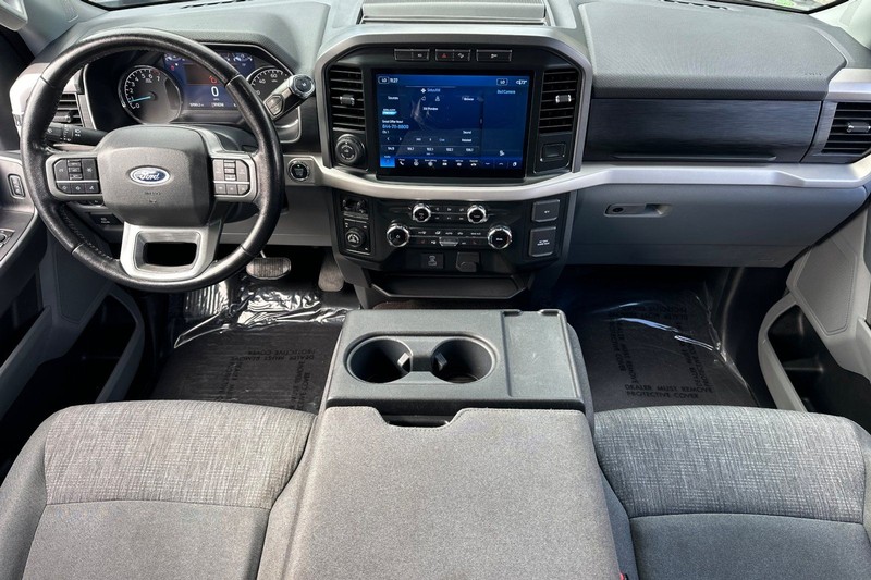 Ford F-150 Vehicle Full-screen Gallery Image 14