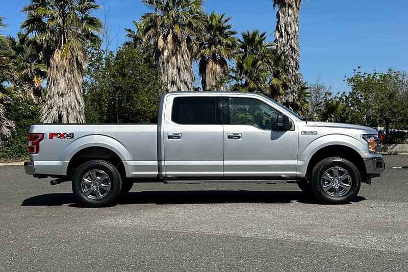 Ford F-150 Vehicle Full-screen Gallery Image 02