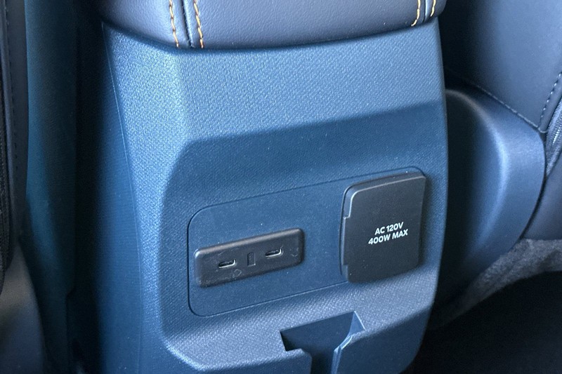 Ford Maverick Vehicle Full-screen Gallery Image 13