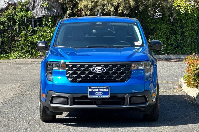 Ford Maverick Vehicle Full-screen Gallery Image 08