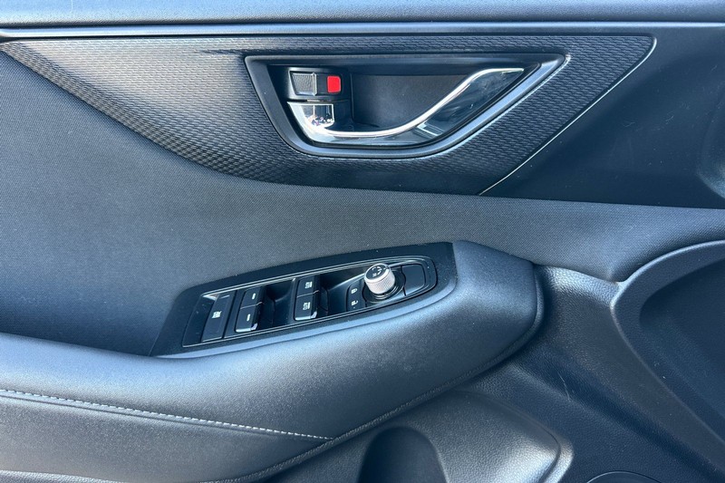 Subaru Outback Vehicle Full-screen Gallery Image 10