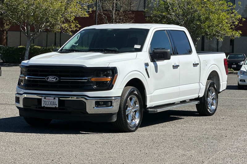 Ford F-150 Vehicle Full-screen Gallery Image 08