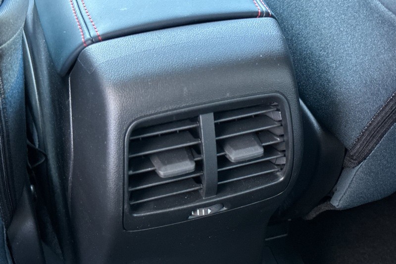 Ford Bronco Sport Vehicle Full-screen Gallery Image 13