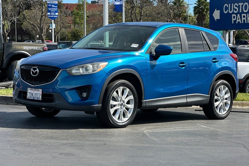 Mazda CX-5 Vehicle Full-screen Gallery Image 07