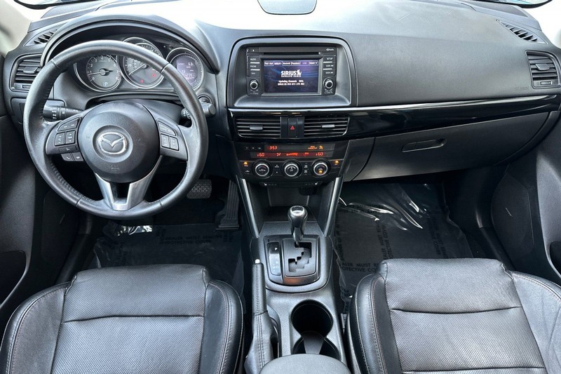 Mazda CX-5 Vehicle Full-screen Gallery Image 14