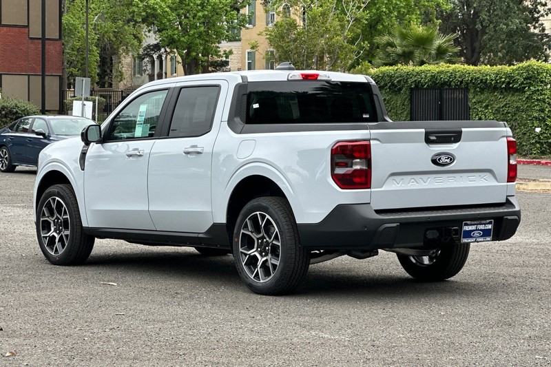 Ford Maverick Vehicle Full-screen Gallery Image 05