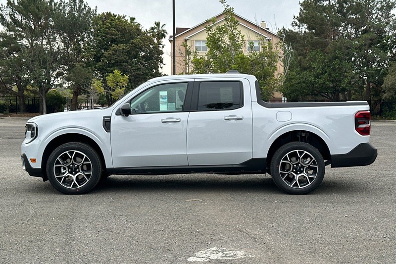 Ford Maverick Vehicle Full-screen Gallery Image 06