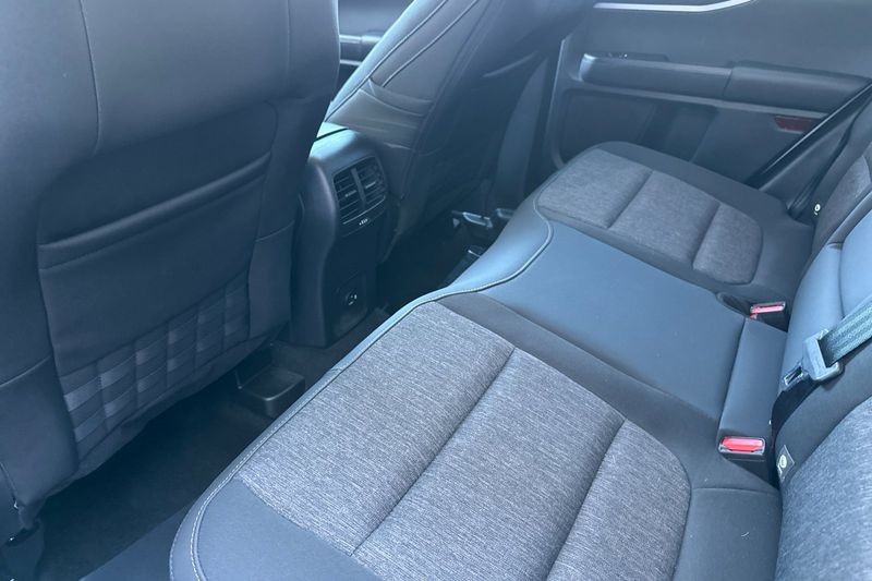 Ford Bronco Sport Vehicle Full-screen Gallery Image 08