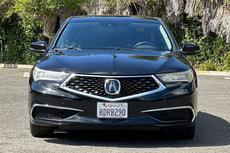 Acura TLX Vehicle Full-screen Gallery Image 08