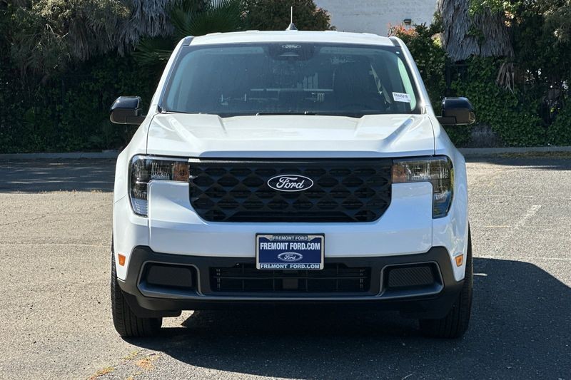 Ford Maverick Vehicle Full-screen Gallery Image 08