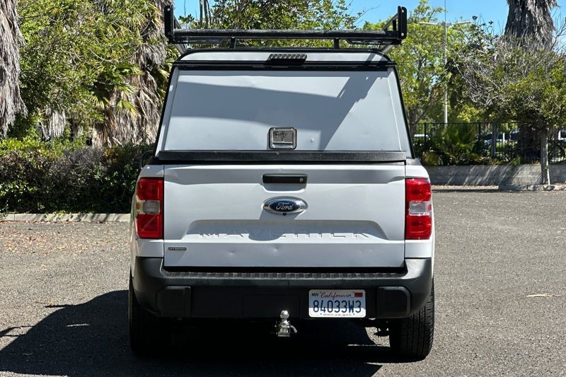 Ford Maverick Vehicle Full-screen Gallery Image 04