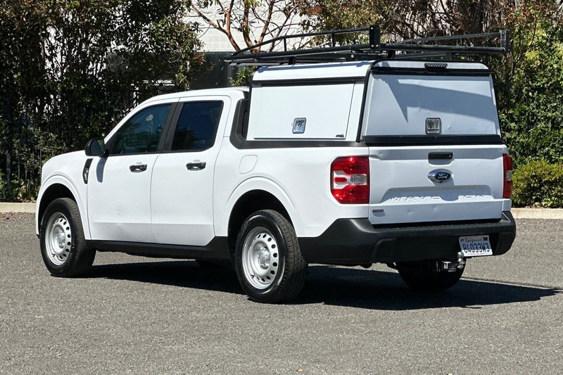 Ford Maverick Vehicle Full-screen Gallery Image 05