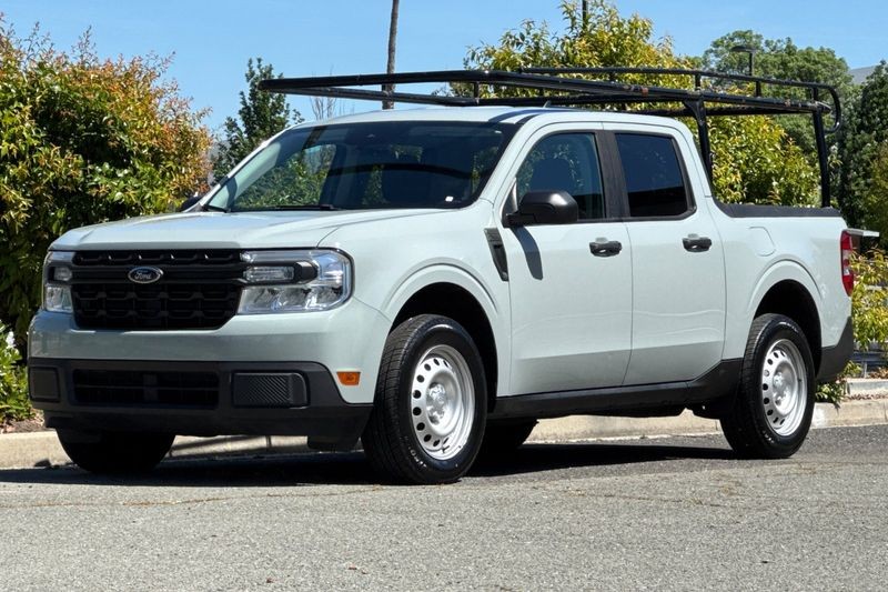 Ford Maverick Vehicle Full-screen Gallery Image 07