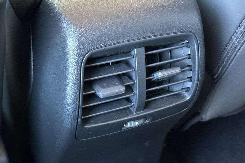 Ford Bronco Sport Vehicle Full-screen Gallery Image 13