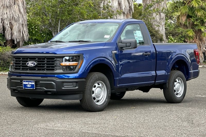 Ford F-150 Vehicle Full-screen Gallery Image 07